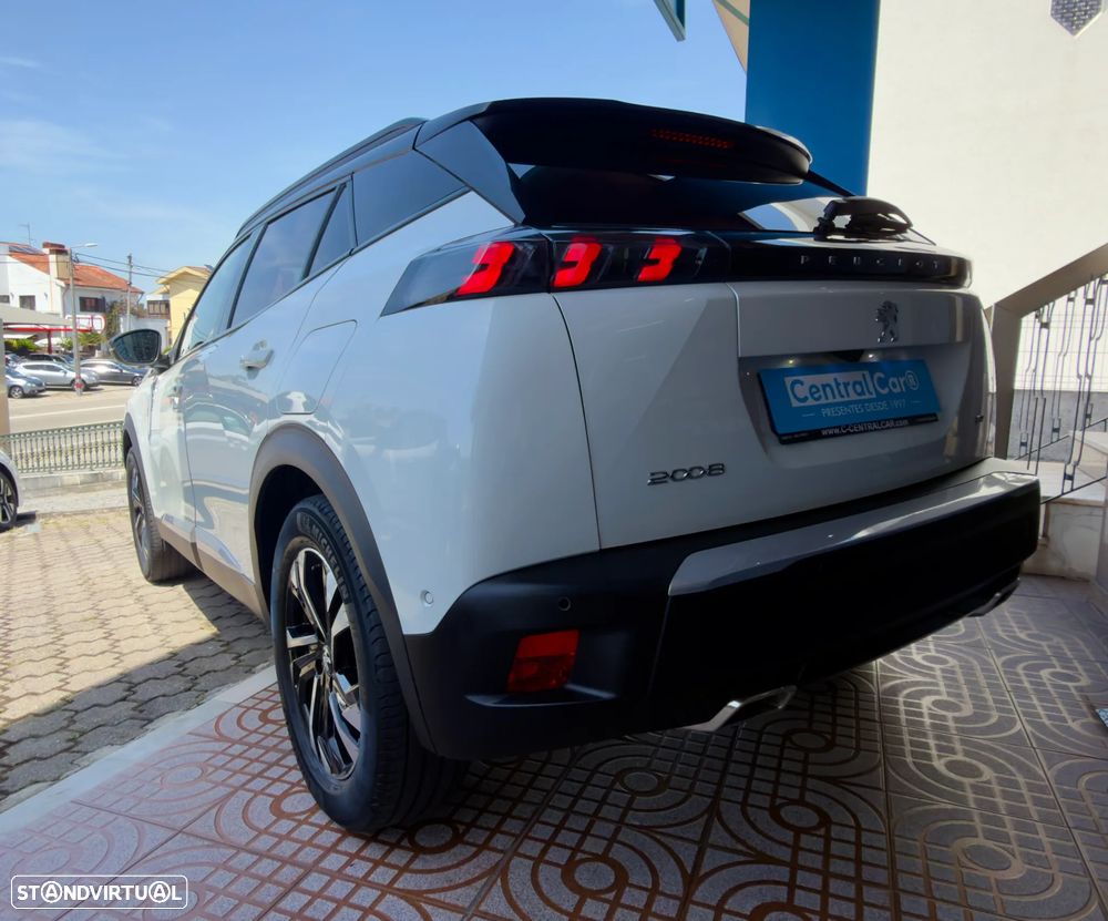 Peugeot 2008 1.2 PureTech GT Line - 8