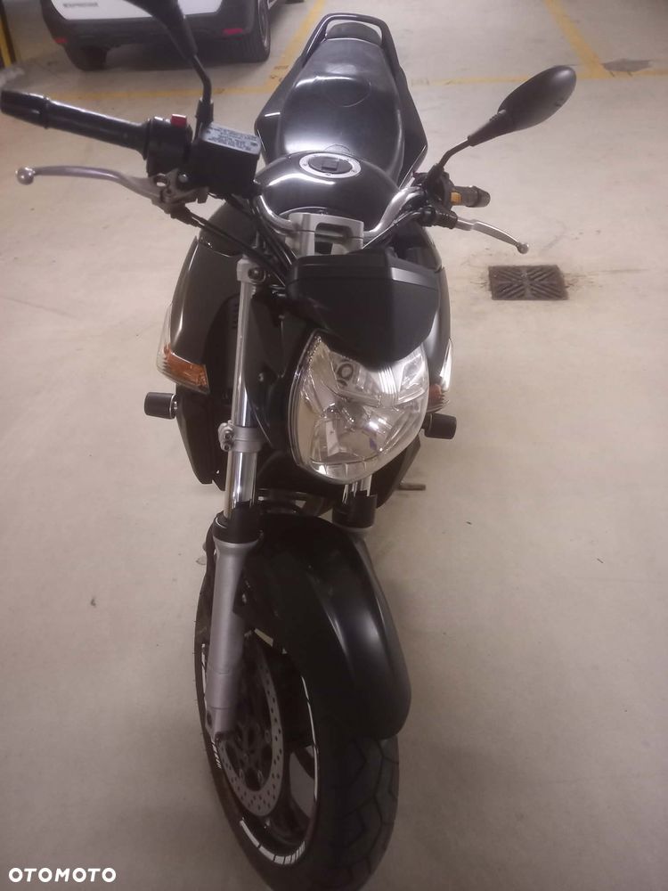 Suzuki GSR - 1