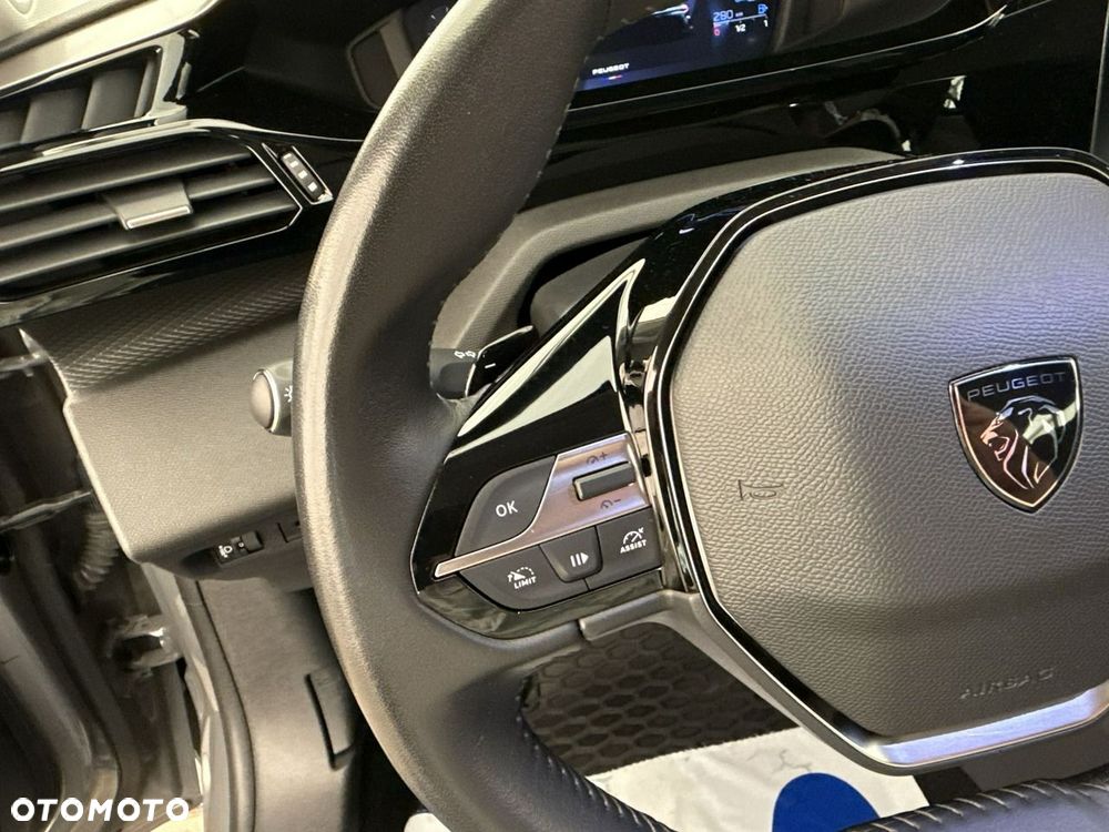Peugeot 308 - 25