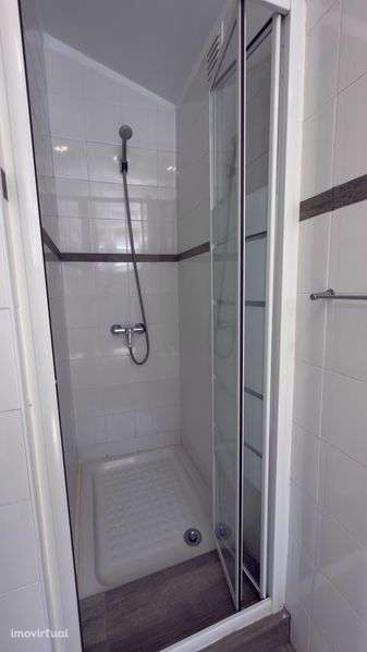 Moradia V1 Areinho Oliveira do Douro - Grande imagem: 5/11