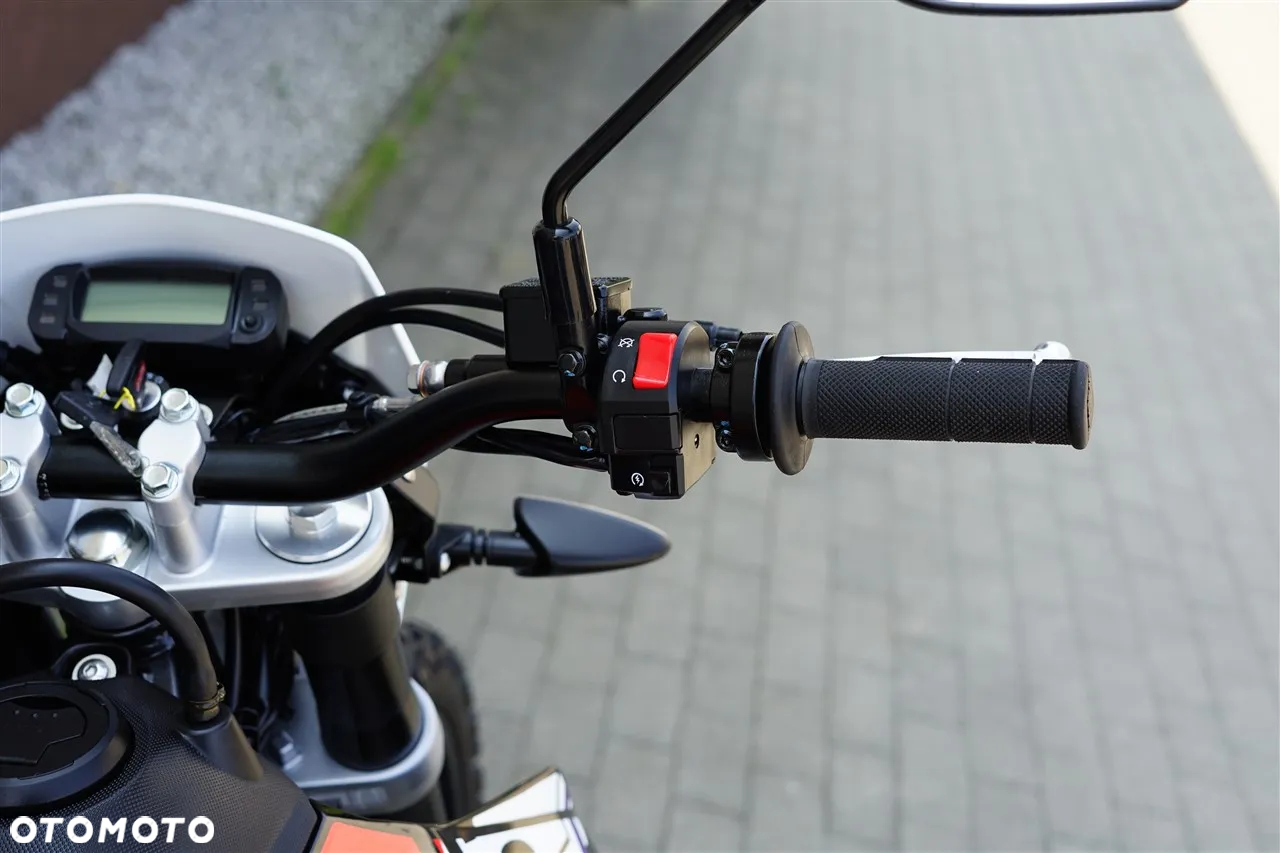 Aprilia RX - 16