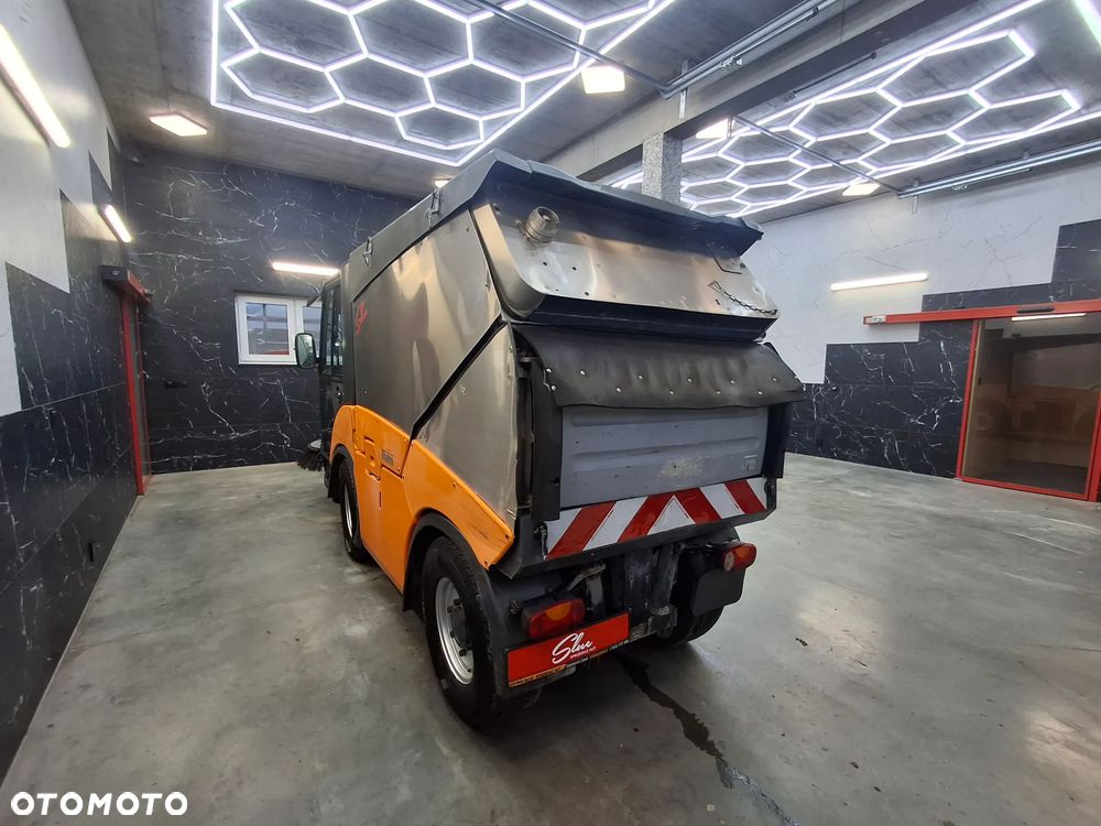 Inny Zamiatarka Hako Citymaster 2000 Klimatyzacja 2 Osie Skrętne Oświetlenie Ostrzegawcze Zamiatarka Chodnikowa PM10 - 3