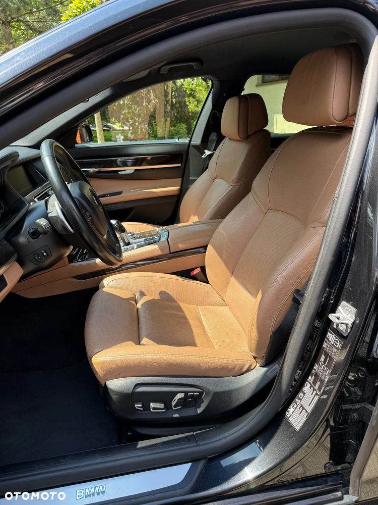 BMW Seria 7 740d xDrive - 4