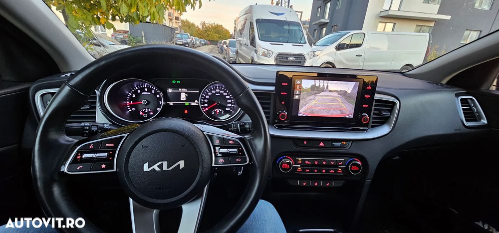 Kia XCeed 1.5 T-GDI 7DCT City - 17
