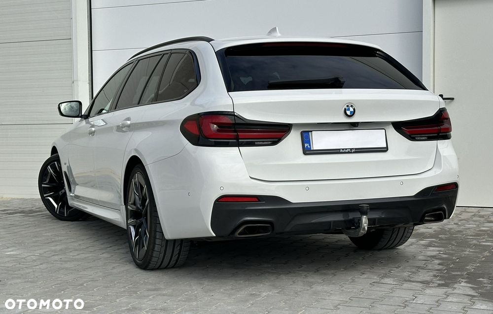 BMW Seria 5 530d xDrive M Sport Edition - 9