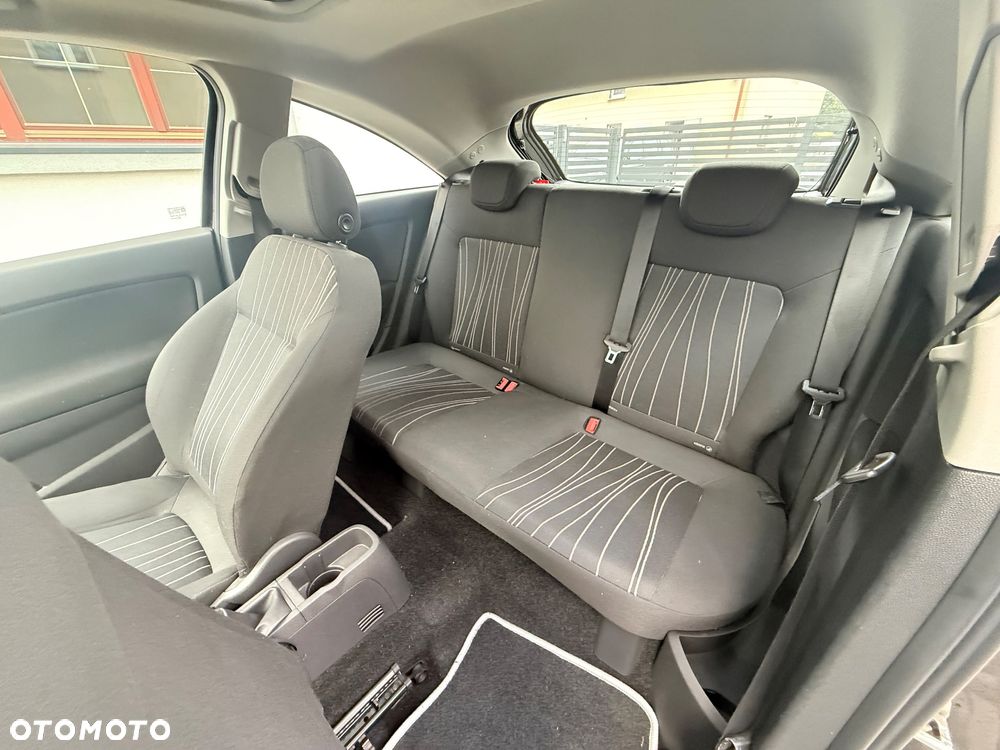 Opel Corsa 1.2 16V Silverline Easytronic - 11