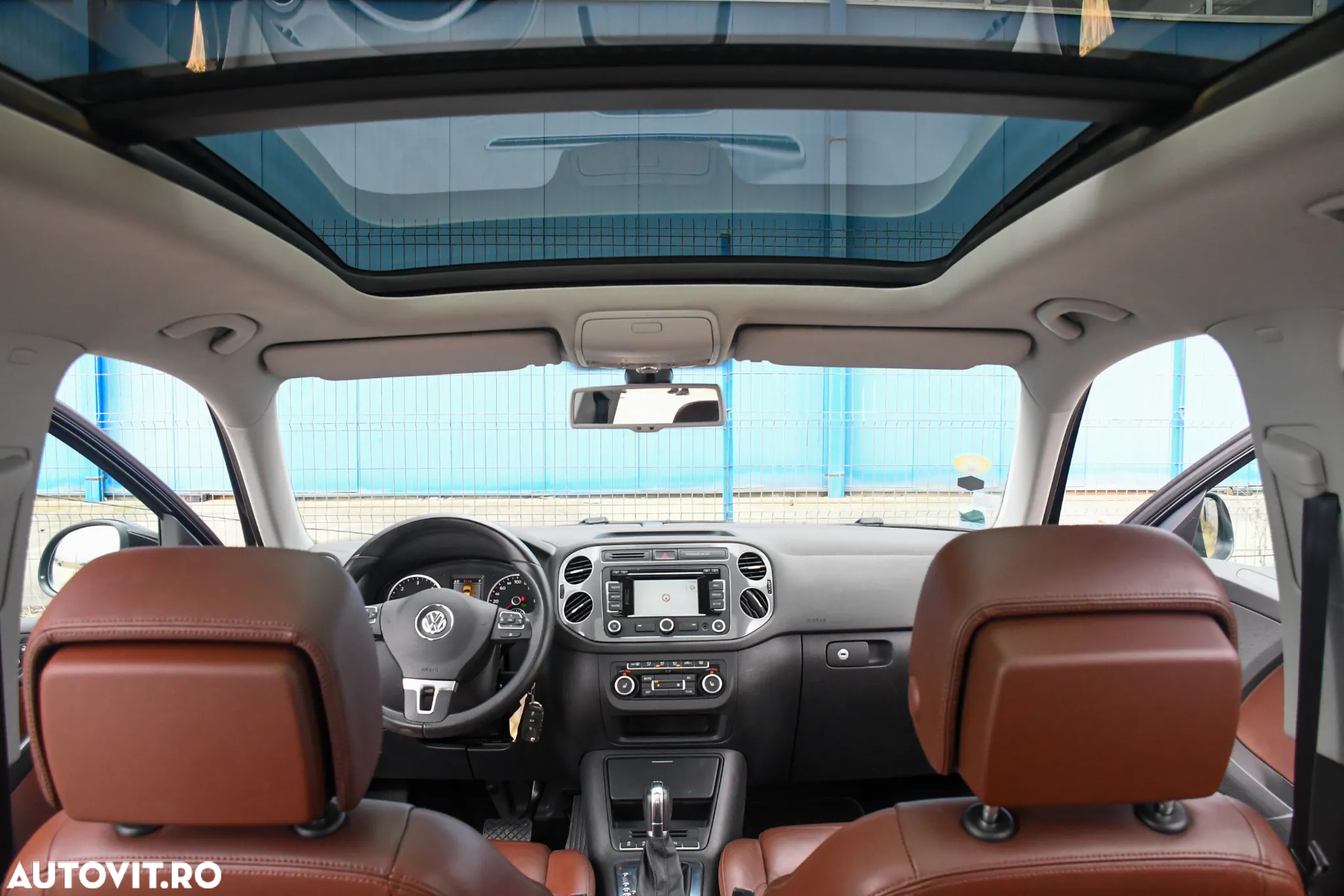 Volkswagen Tiguan 2.0 TDI 4Motion DSG Sport & Style - 16