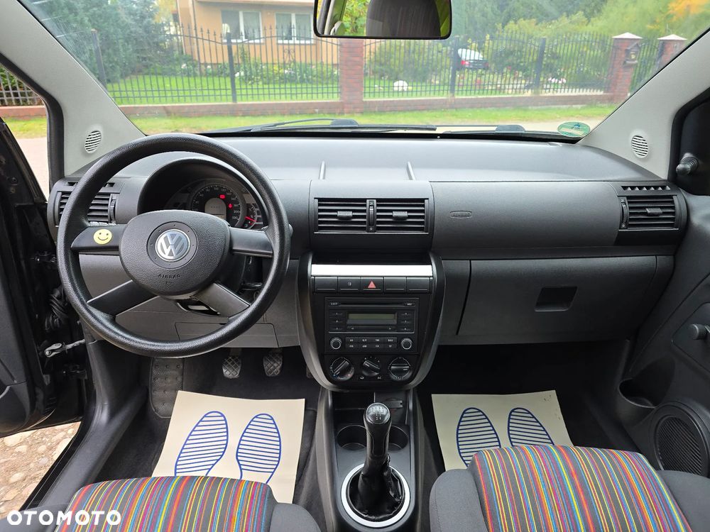 Volkswagen Fox - 24