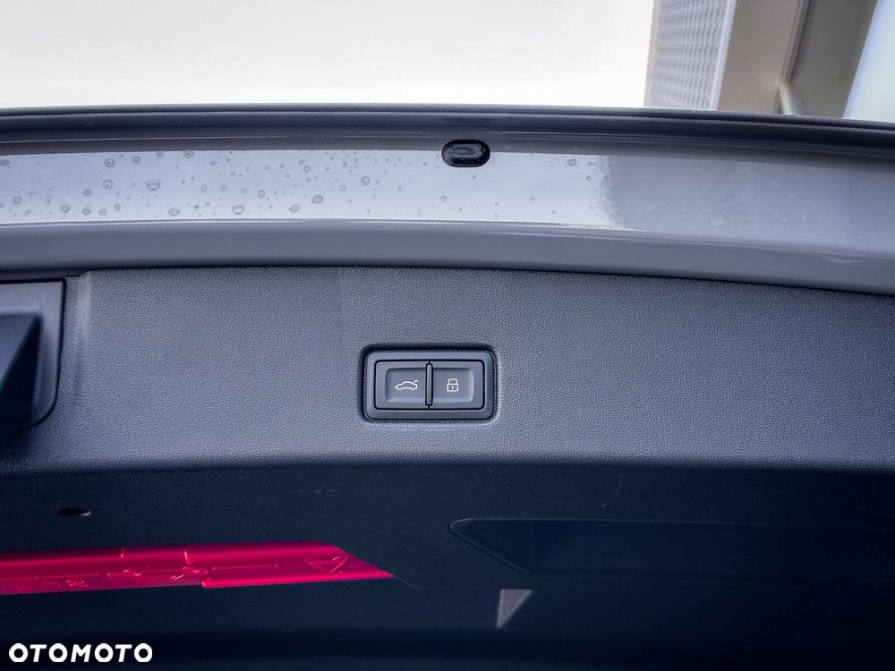 Audi Q4 e-tron - 13