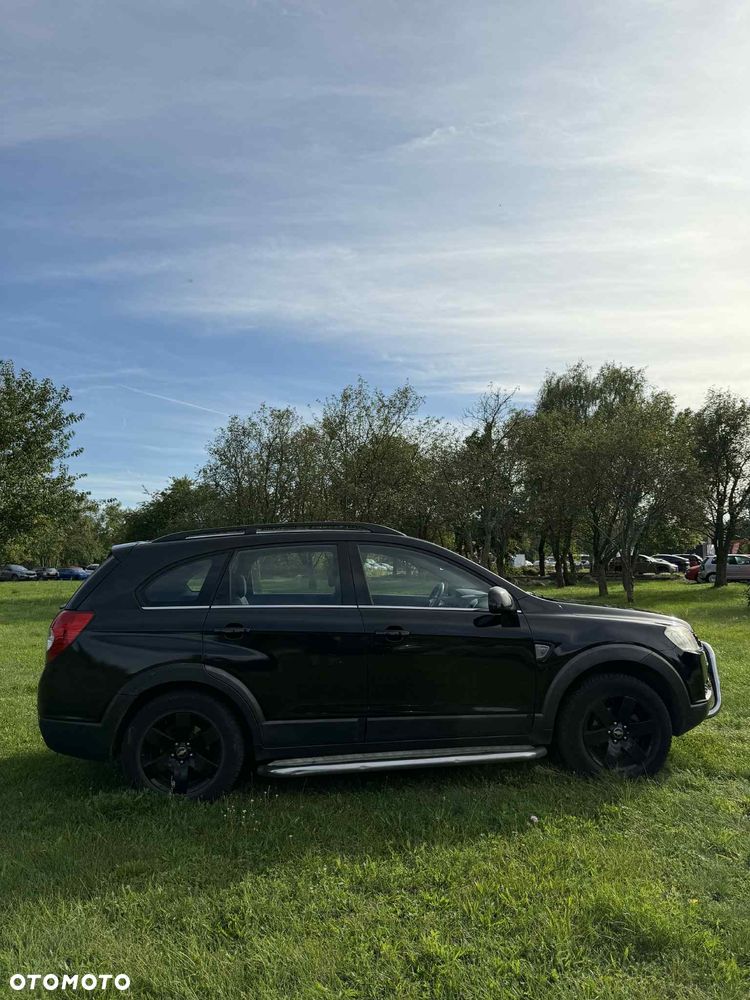 Chevrolet Captiva 2.4 LS - 3