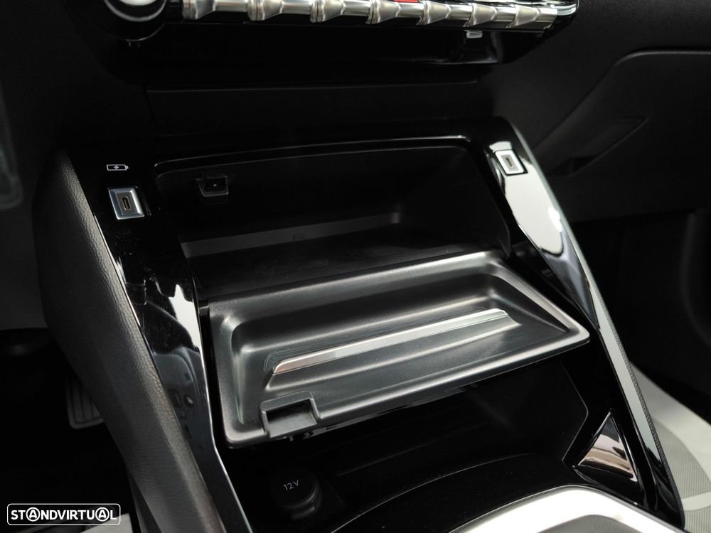 Peugeot 208 1.2 PureTech Allure - 22