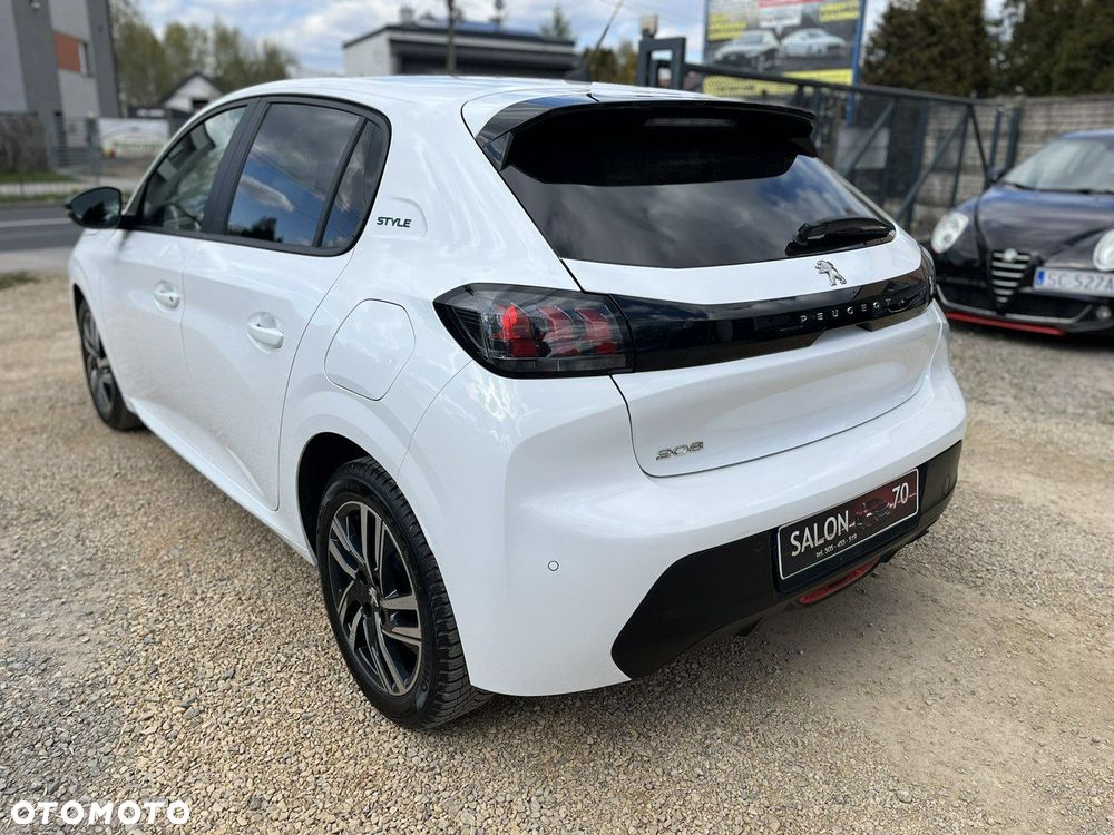 Peugeot 208 - 6