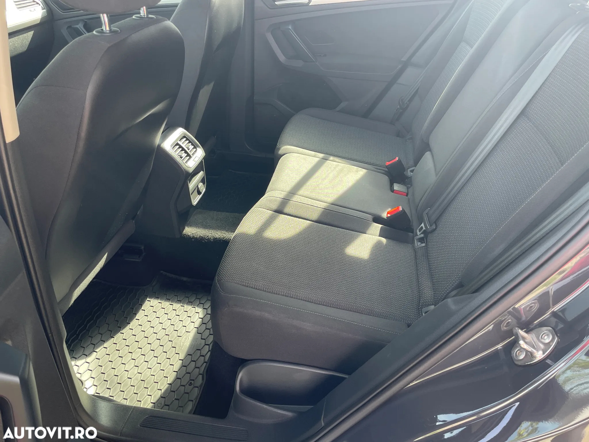 Volkswagen Tiguan 1.5 TSI ACT DSG Trendline - 11
