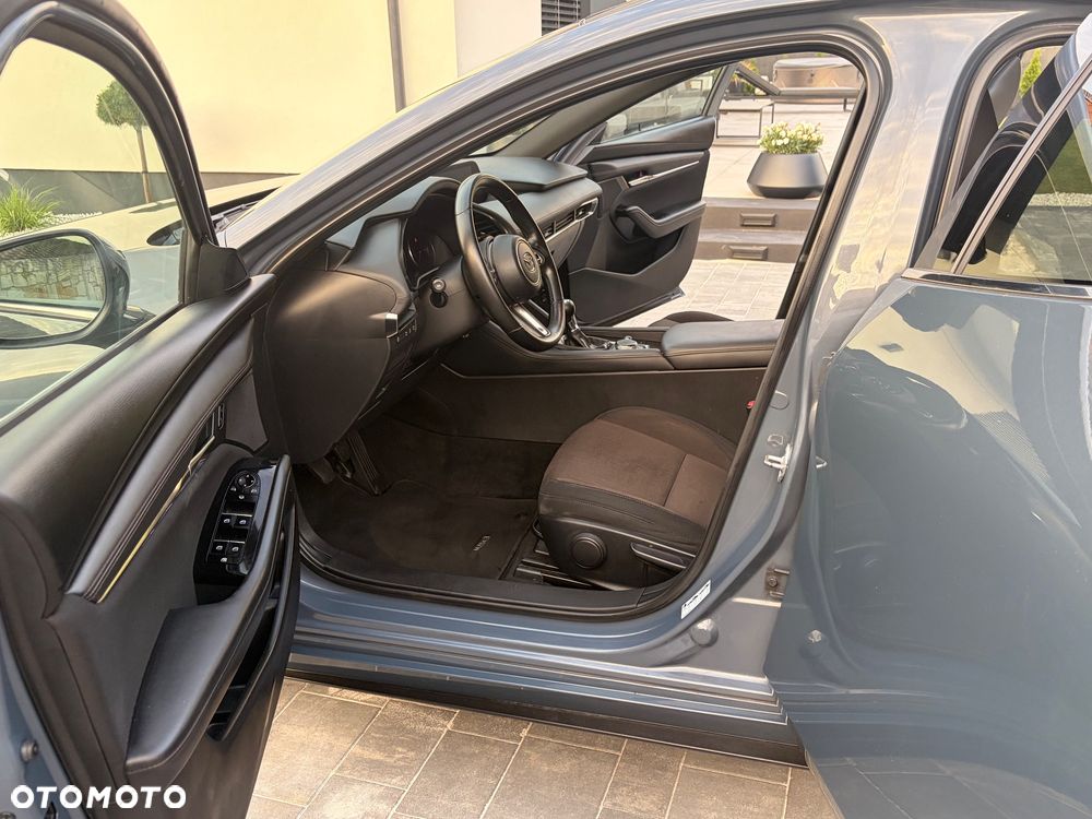 Mazda 3 2.0 mHEV Hikari - 4