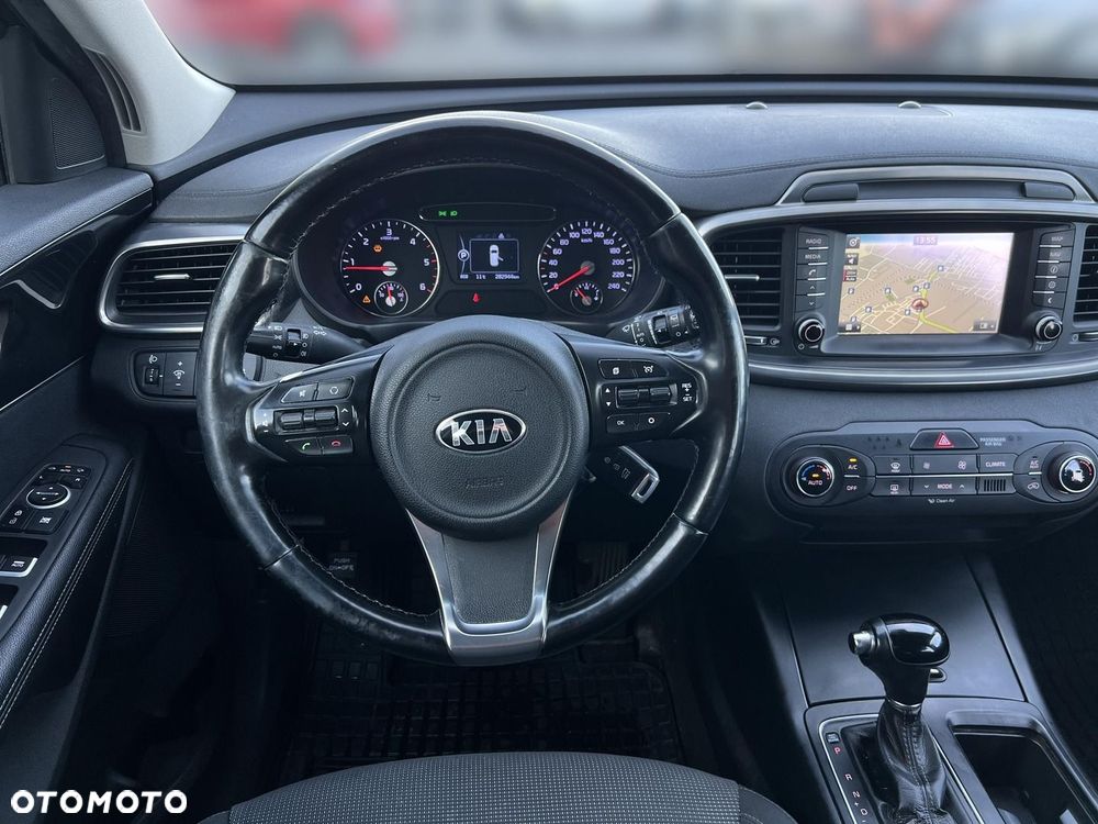 Kia Sorento - 16