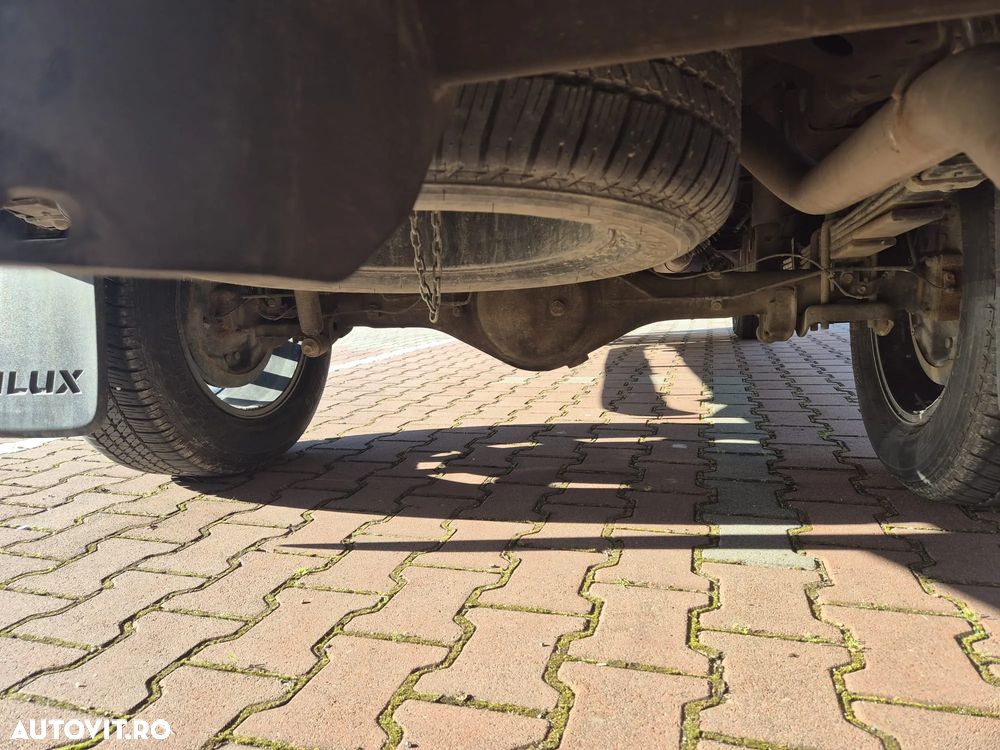 Toyota Hilux 2.8D 204CP 4x4 Double Cab AT Invincible - 11