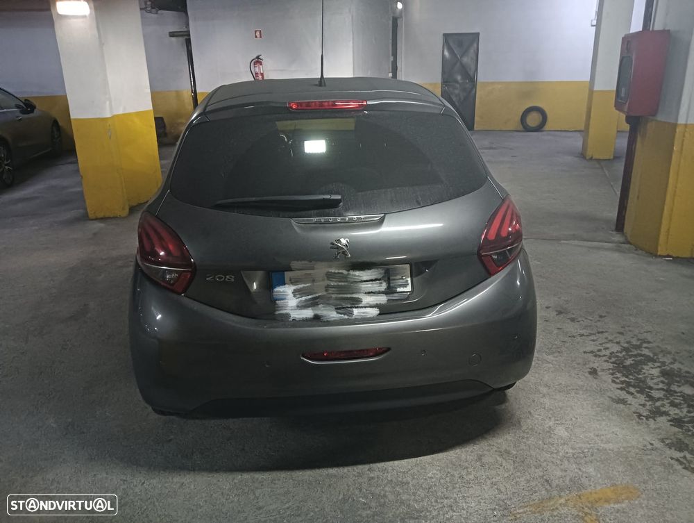 Peugeot 208 1.2 PureTech Signature - 2
