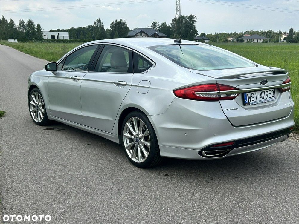 Ford Fusion - 5
