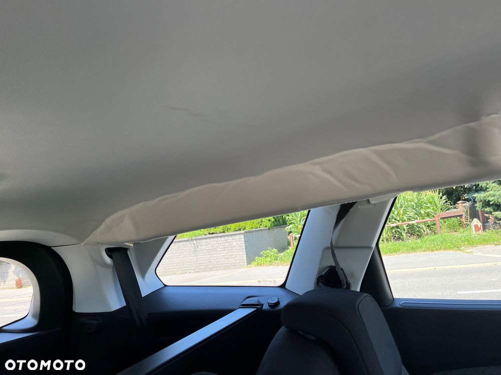 Peugeot 5008 PureTech 130 EAT8 Stop & Start Active - 13