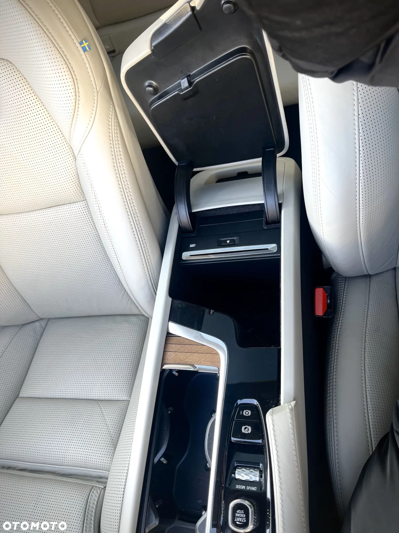 Volvo V90 D4 Inscription - 24