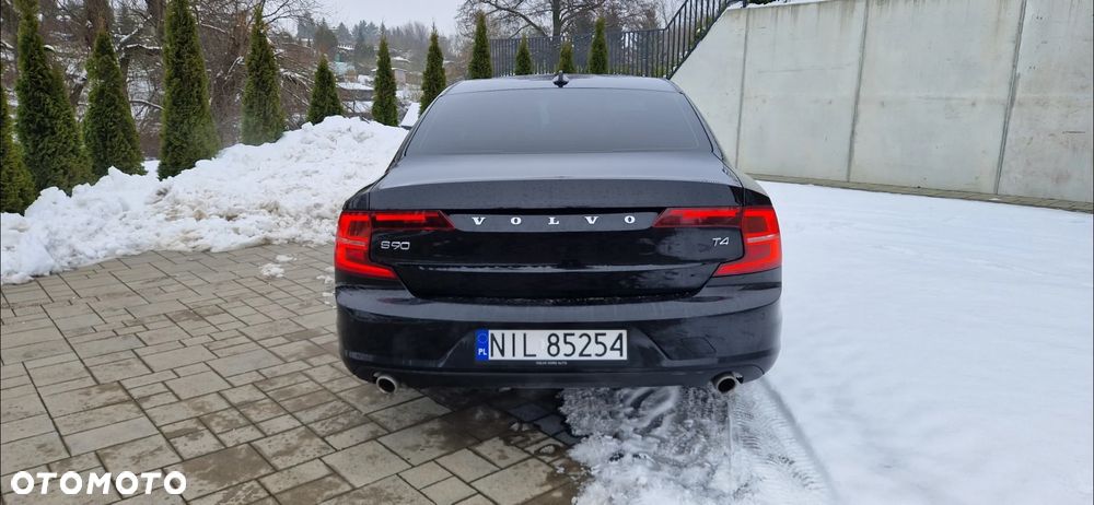 Volvo S90 T4 Geartronic Momentum Pro - 5