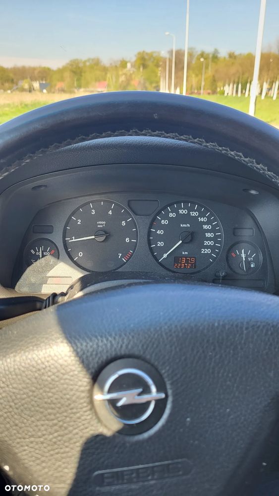 Opel Astra 1.4 Club - 6