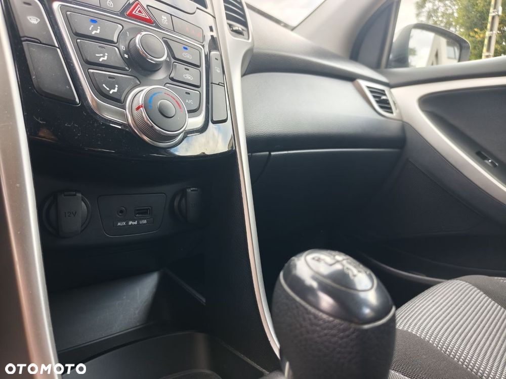 Hyundai i30 1.4 Comfort - 25