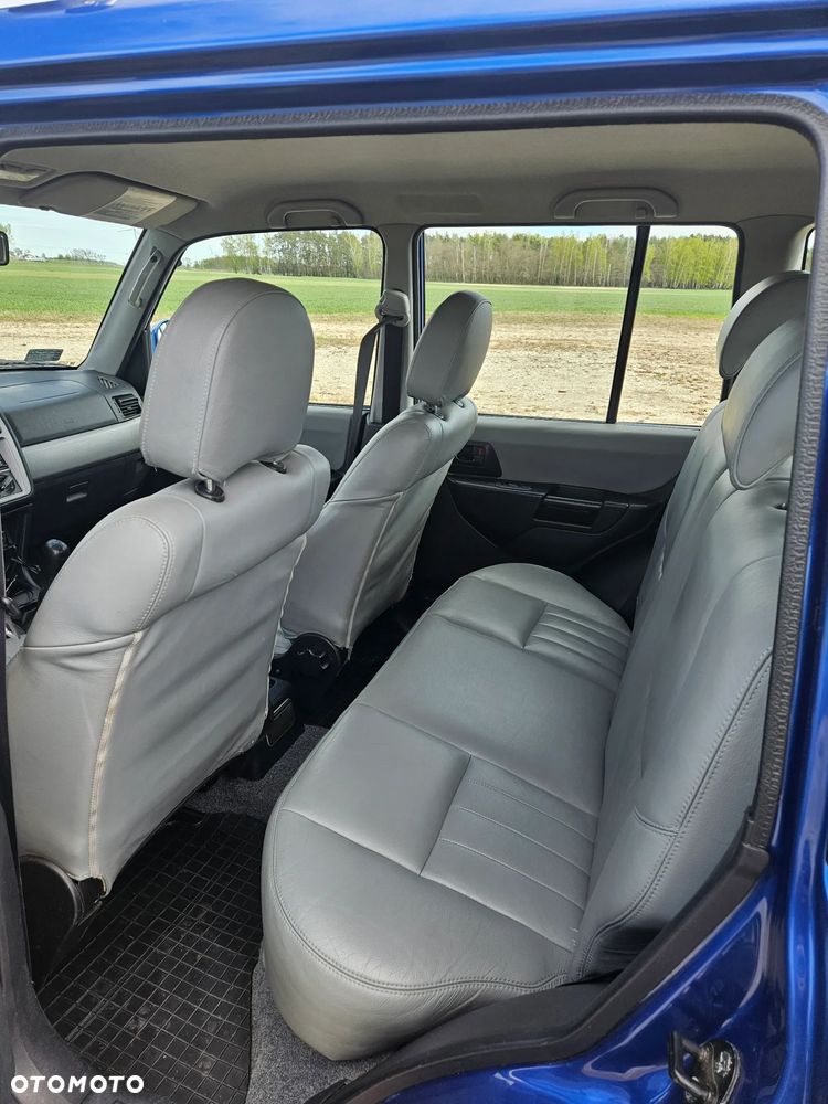 Mitsubishi Pajero Pinin 1.8 2-kolory - 9