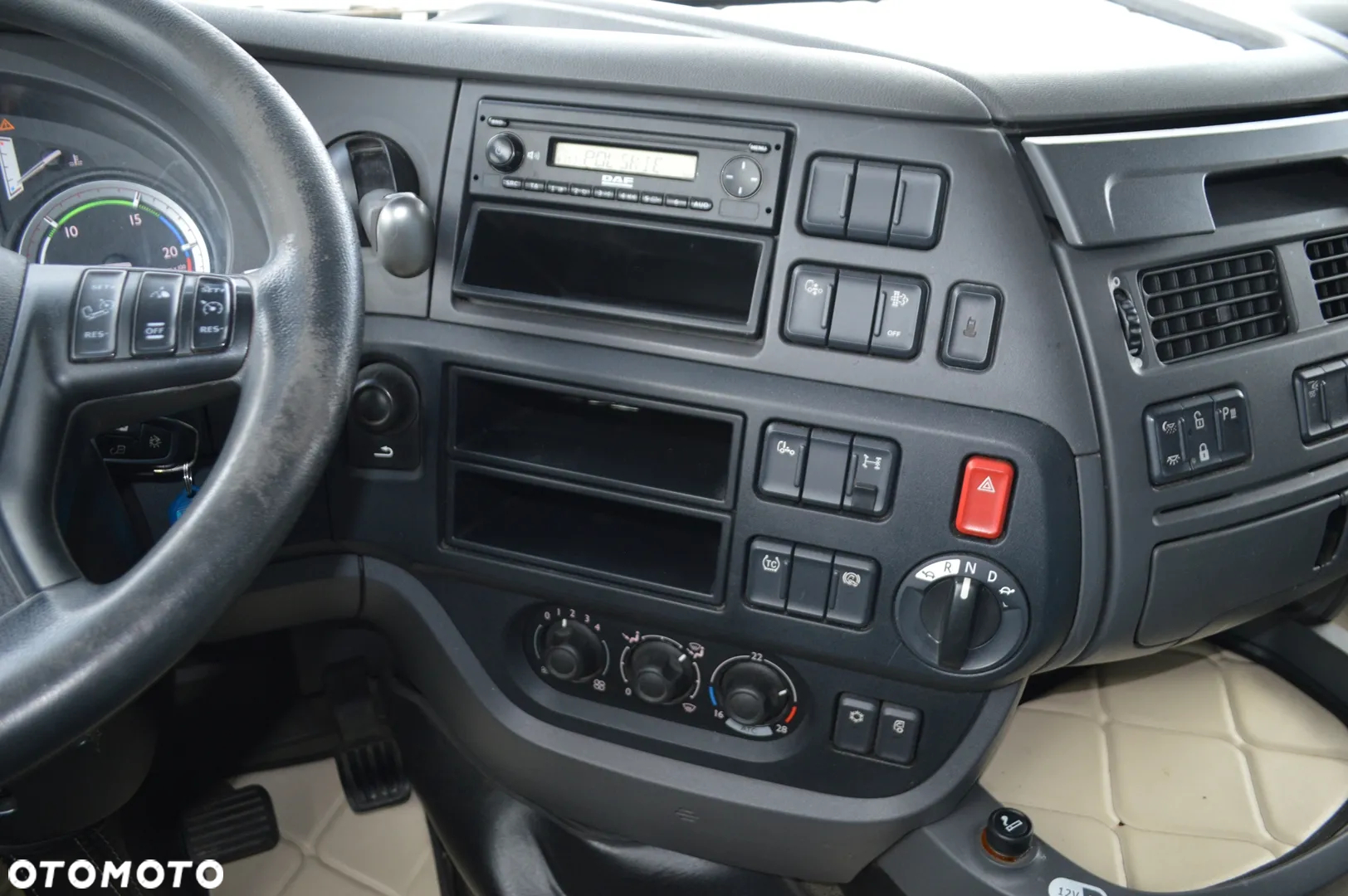 DAF XF 450 FT LOW DECK - 17