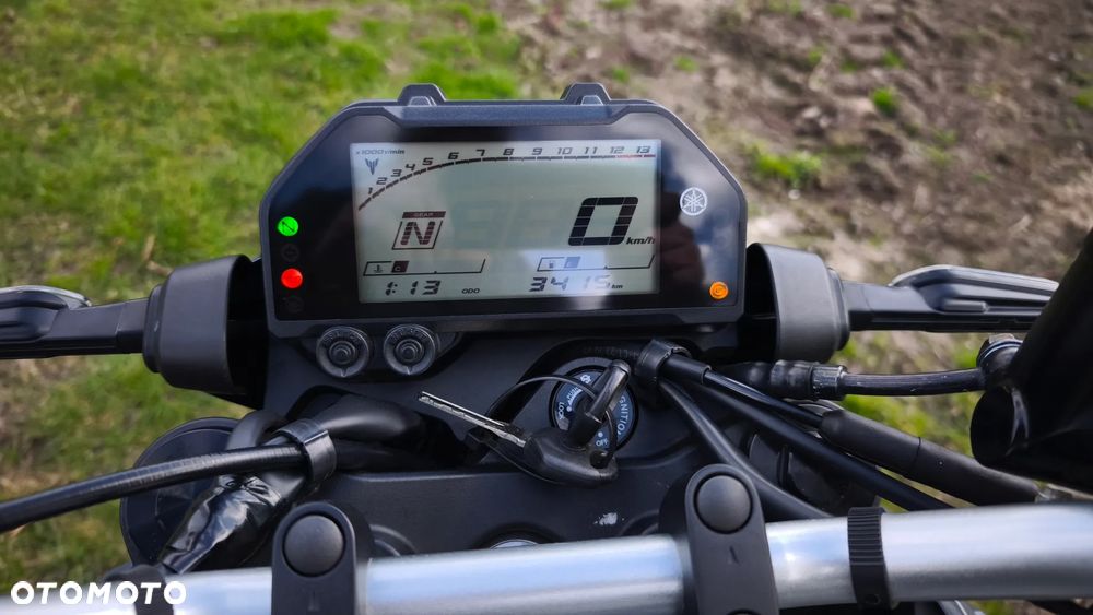 Yamaha MT - 6