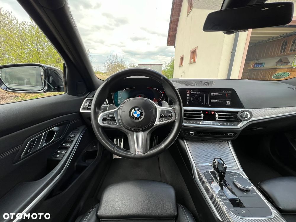 BMW Seria 3 320d Edition M Sport Shadow - 19