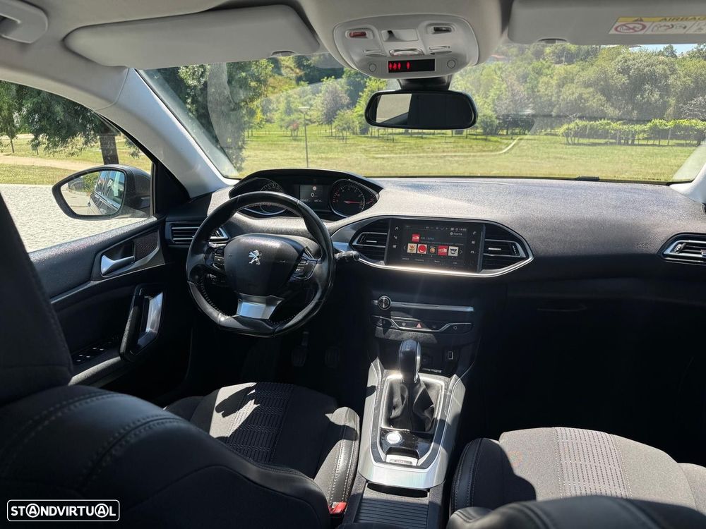 Peugeot 308 - 7