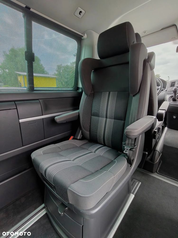 Volkswagen Multivan - 19