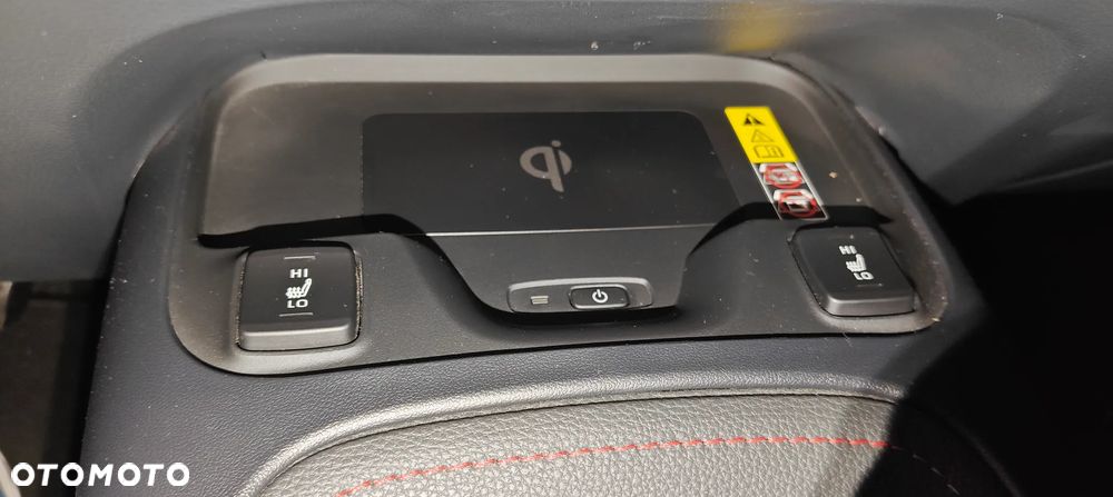 Toyota Corolla 1.8 Hybrid GR Sport - 22