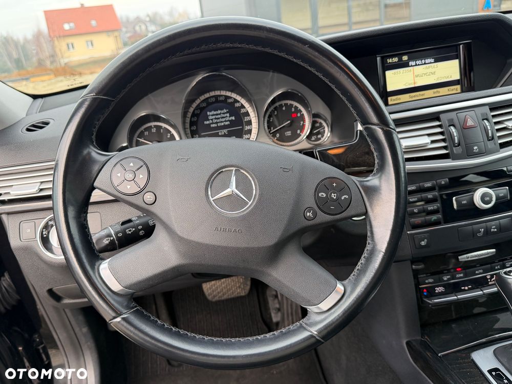 Mercedes-Benz Klasa E - 17