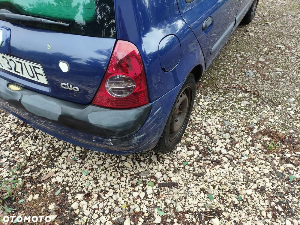 Renault Clio - 10