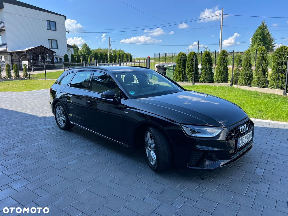 Audi A4 Avant 40 TDI quattro S tronic S line - 2