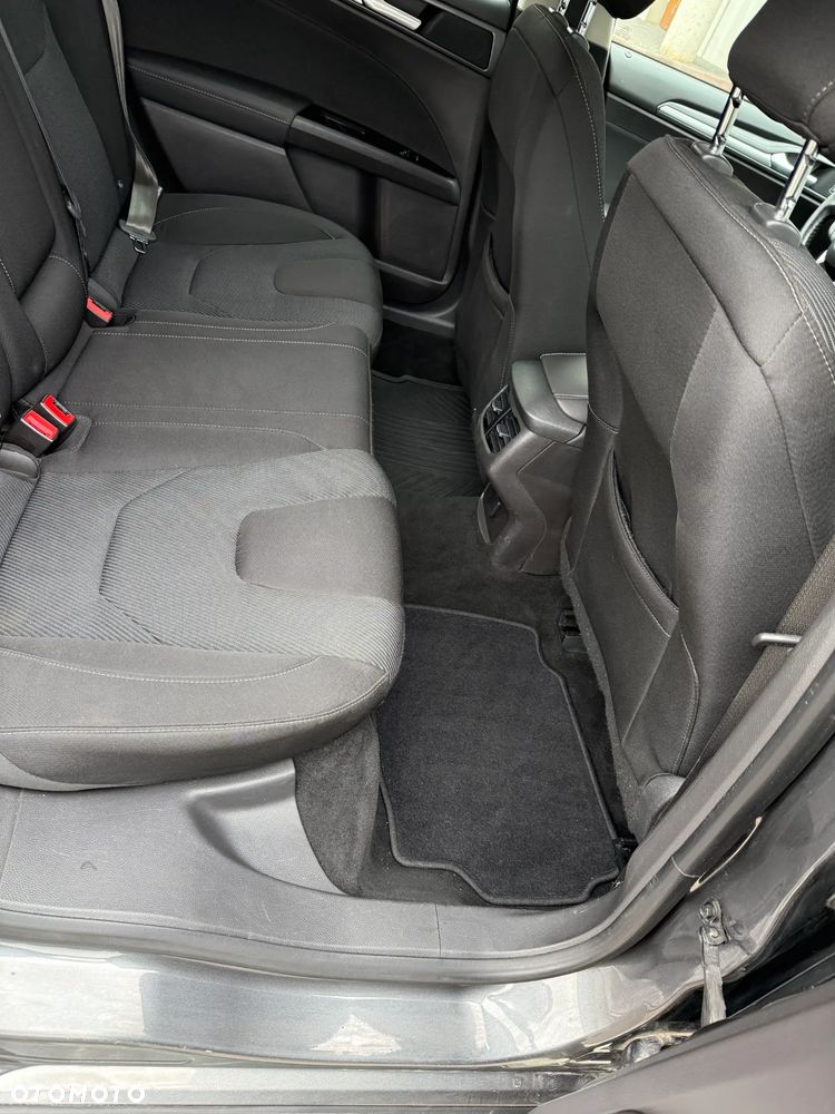Ford Mondeo 2.0 TDCi Titanium - 23