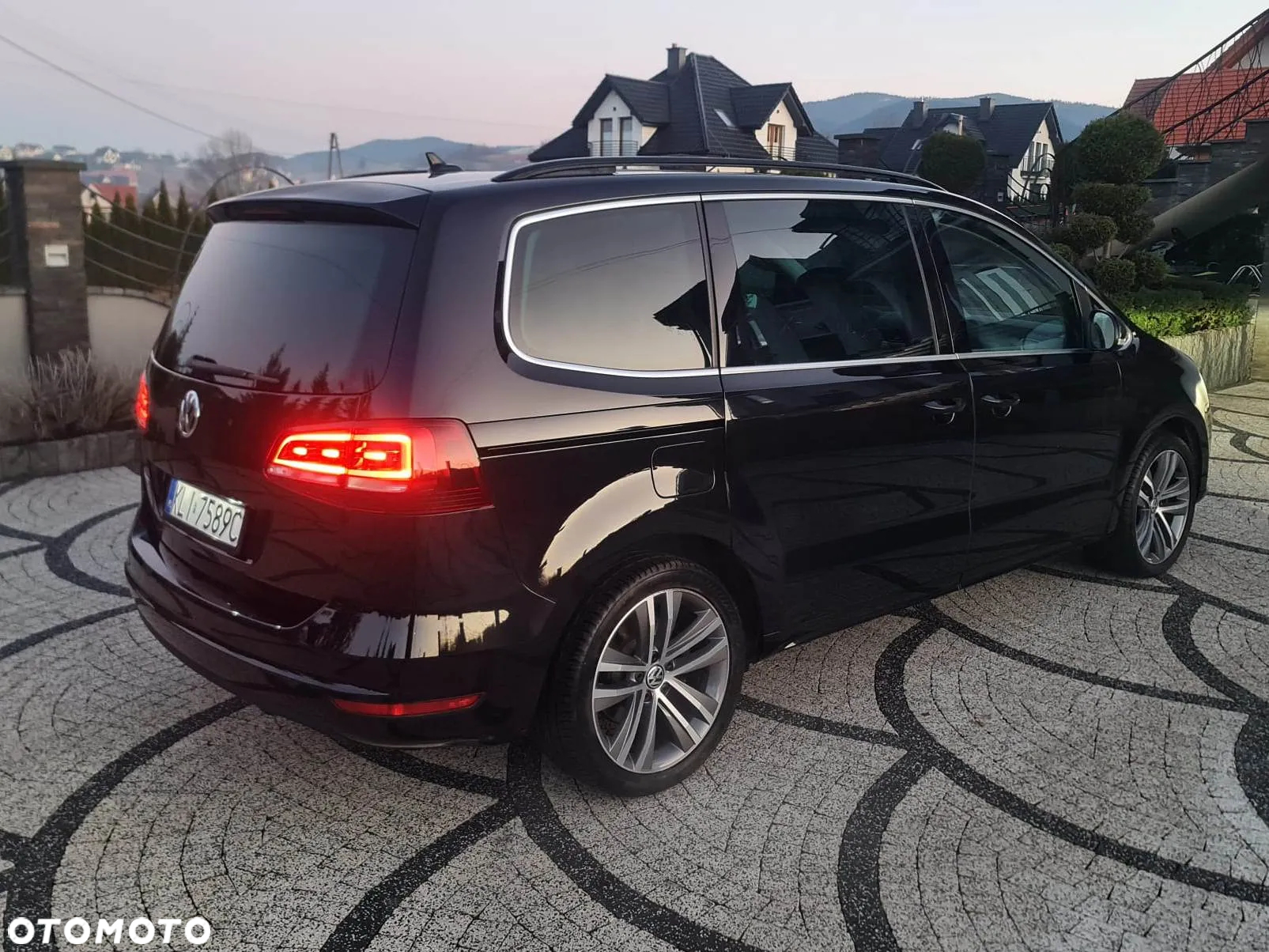 Volkswagen Sharan 2.0 TDI (BlueMotion Technology) Highline - 8