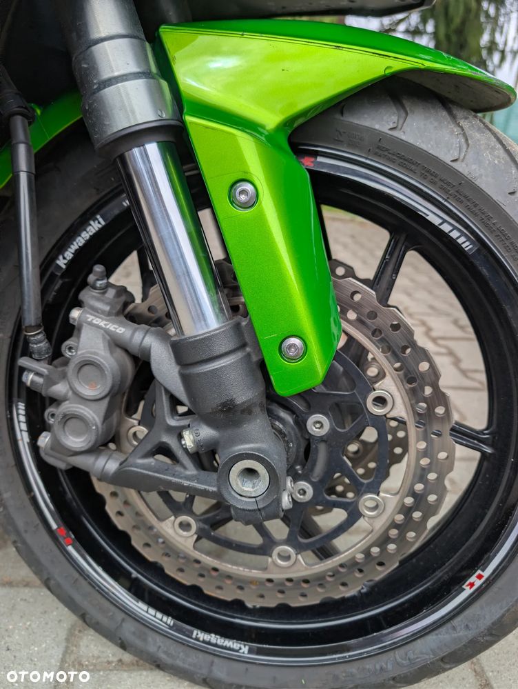 Kawasaki Ninja 1000 SX - 12