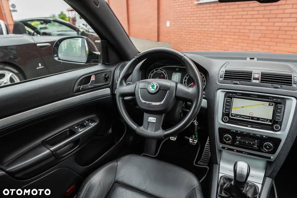 Skoda Octavia 2.0 TFSI RS - 19