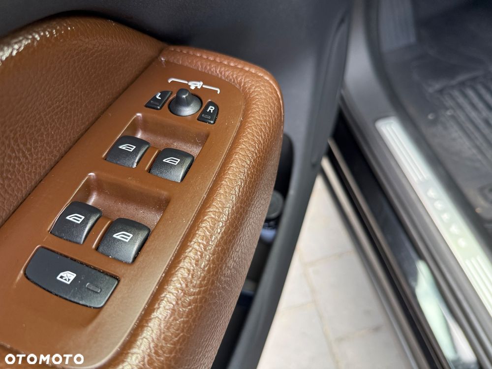 Volvo XC 60 T6 AWD Geartronic Inscription - 32