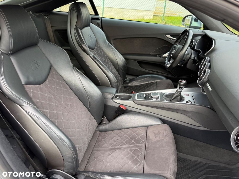 Audi TT S Coupé 2.0 TFSI Quattro - 9