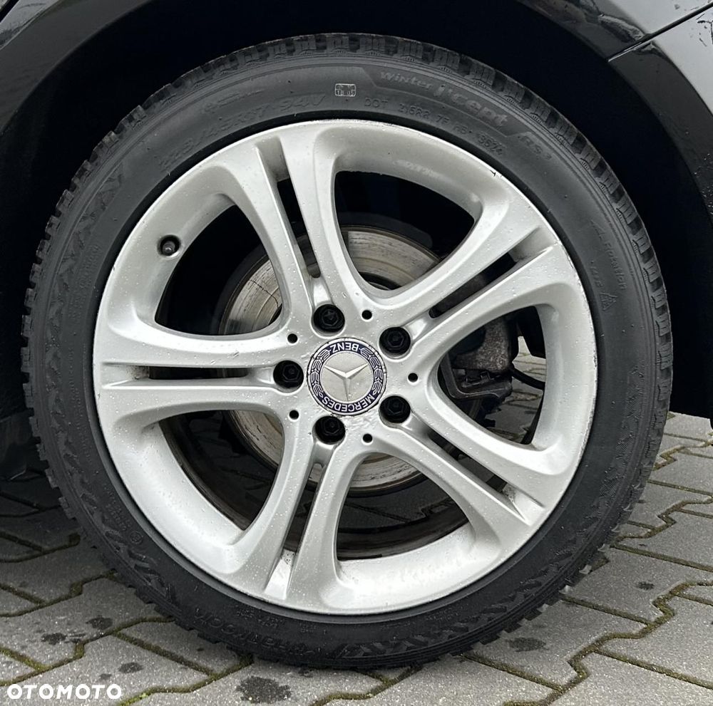 Mercedes-Benz Klasa A 180 7G-DCT - 11