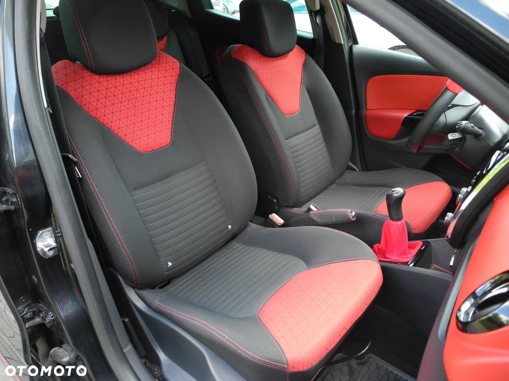 Renault Clio - 17