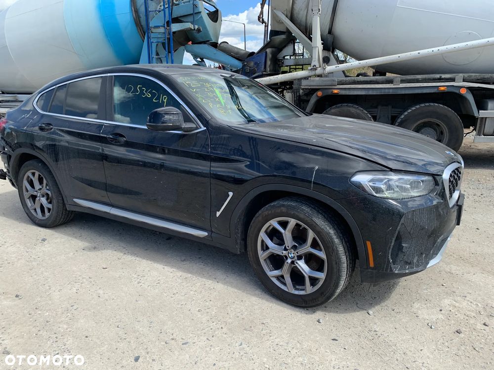 BMW X4 xDrive30i Advantage - 2