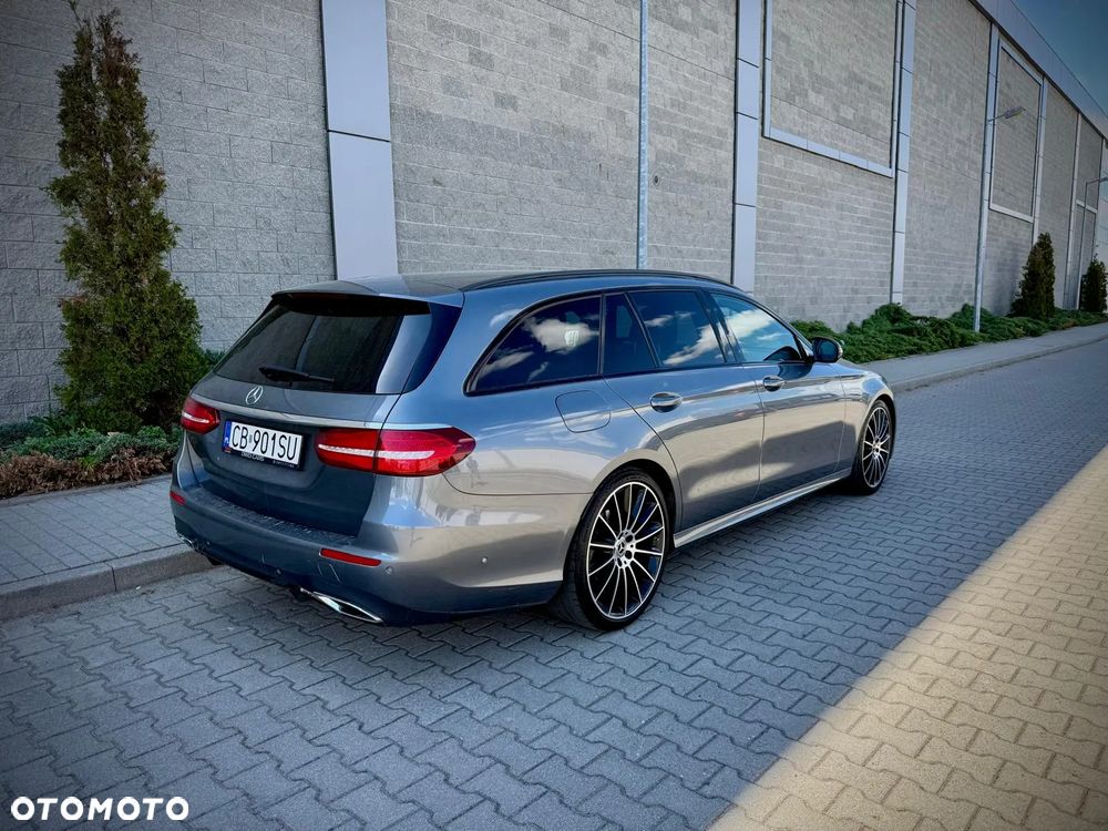 Mercedes-Benz Klasa E - 36