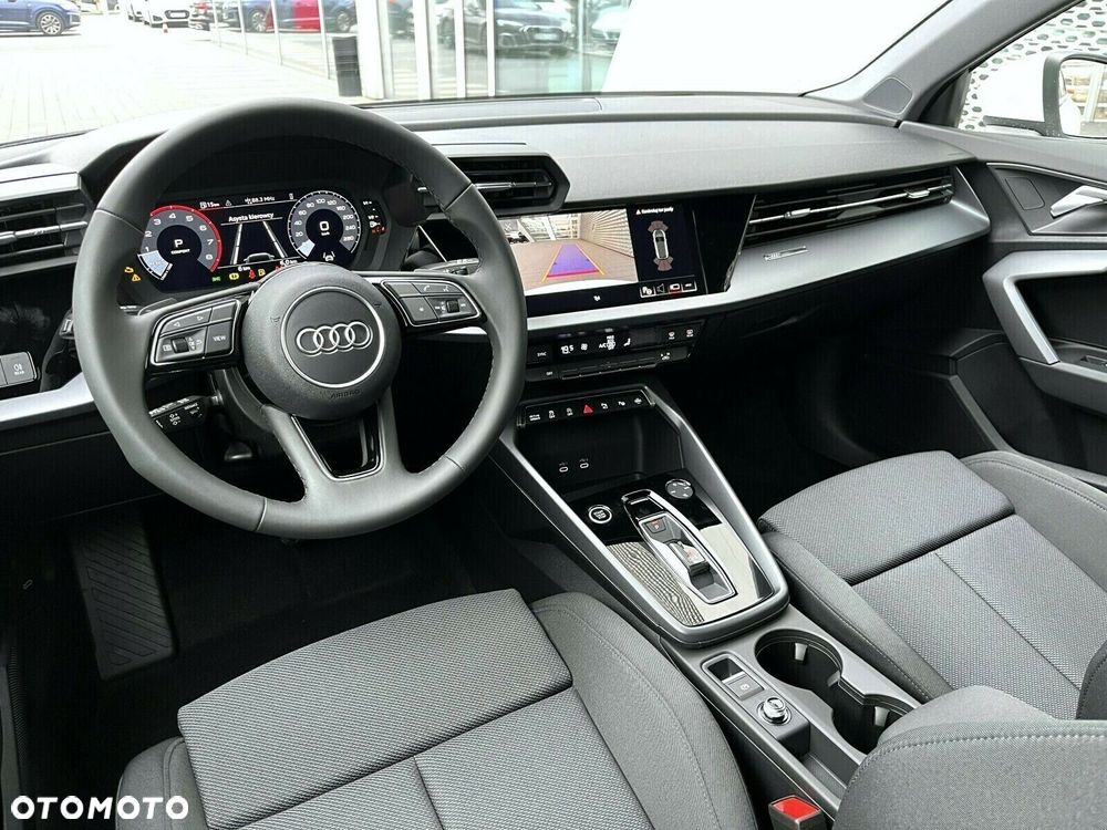 Audi A3 Sportback - 16