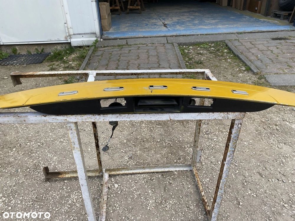 BLENDA LISTWA NA KLAPĘ DODGE CARAVAN DX-30659855010 - 2