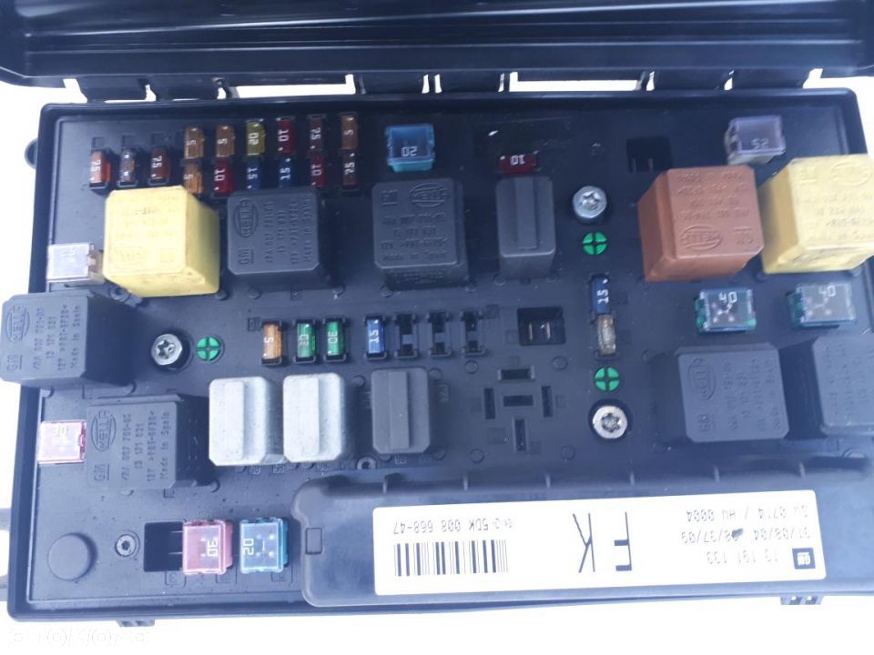 Skrzynka Bezpieczników Opel Astra H 13191133FK INNE NUMERY